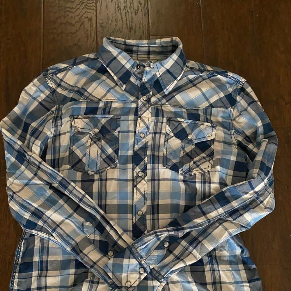 Men’s Buckle shirt
